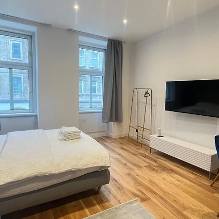 K&K Apartment Near Hauptbahnhof - Kingsize Bed Viena Exterior foto